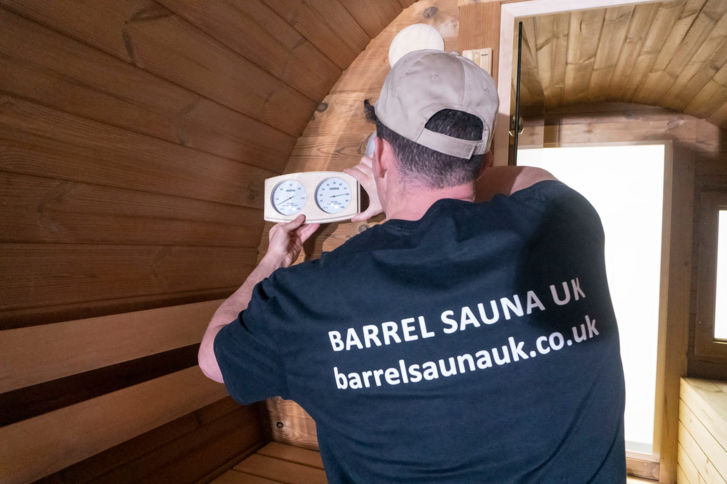 5.5m Globed Barrel Sauna With Changing Room & Trailer